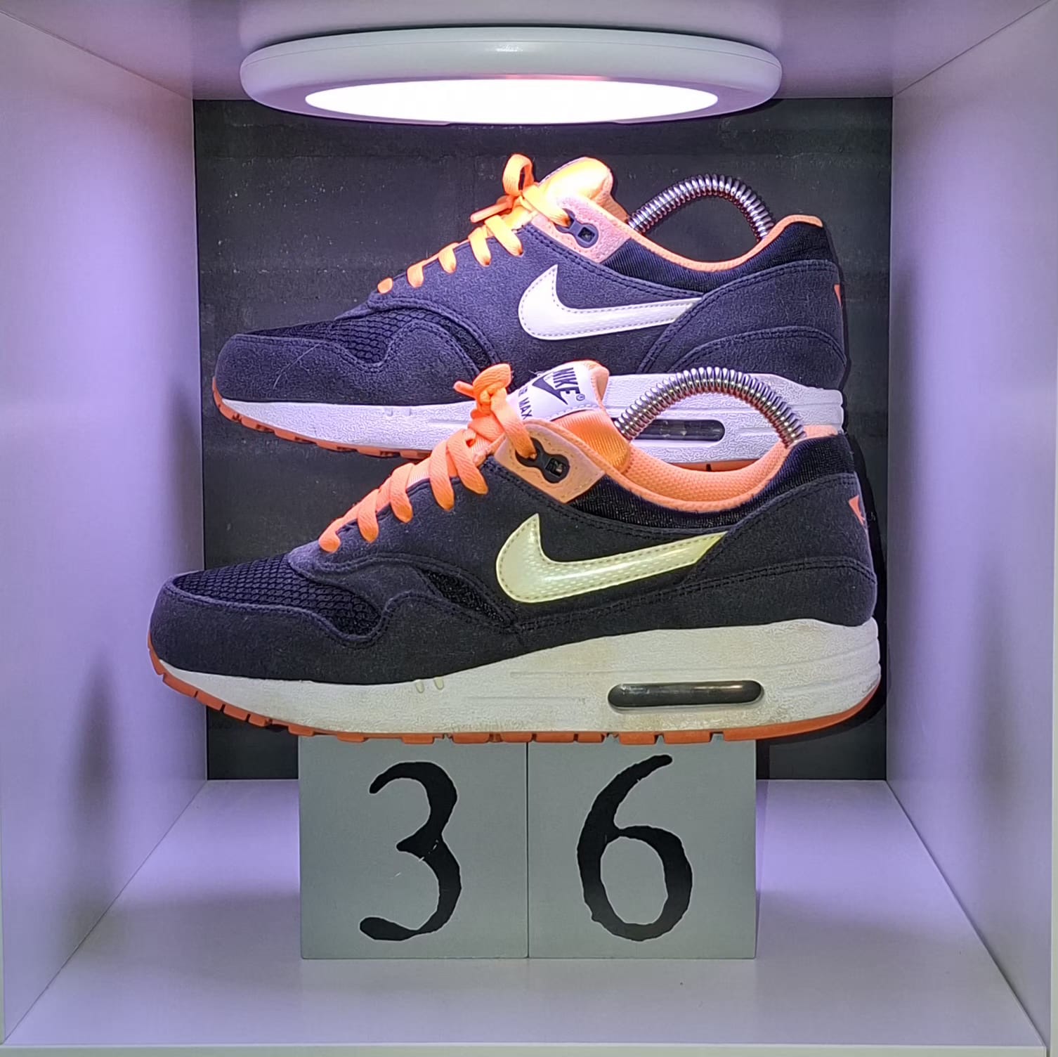 Nike Air Max 1 Venom - Maat 37,5 - 23,5 CM - Totaalprijs : 36,00€