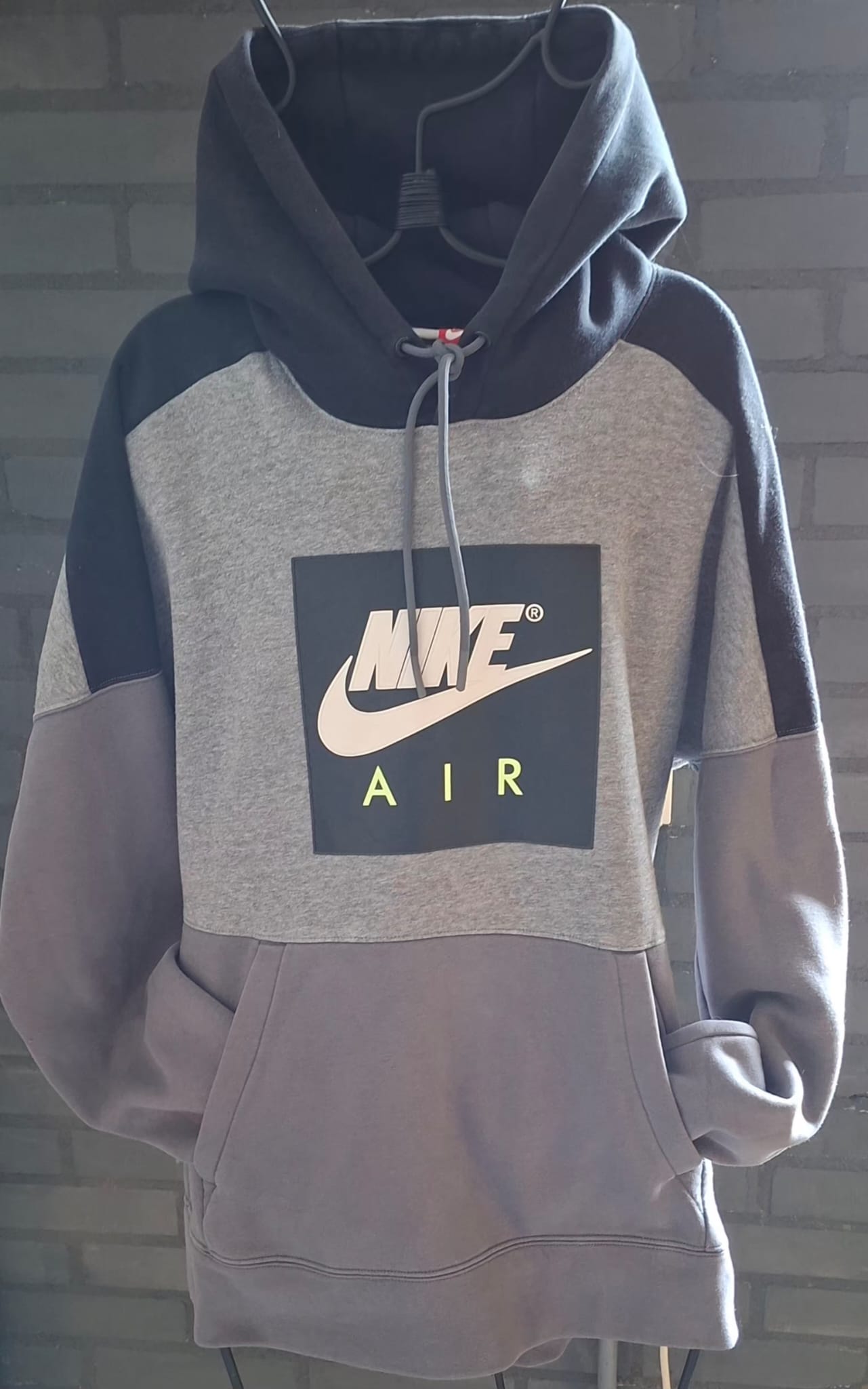 Nike Air Sweater- Maat M - Totaalprijs : 19,00€